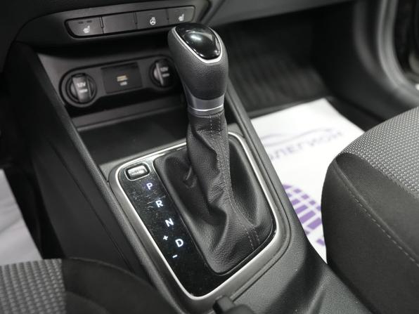 Hyundai Solaris II Рестайлинг с пробегом 2020 года, цена 1 370 000 рублей, 68000 км, седан, Автокод Объявления