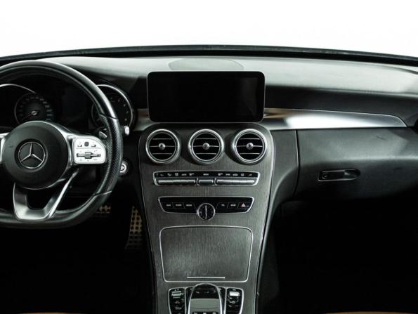 Mercedes-Benz C-Класс IV (W205) Рестайлинг с пробегом 2018 года, цена 2 965 000 рублей, 110339 км, седан, Автокод Объявления
