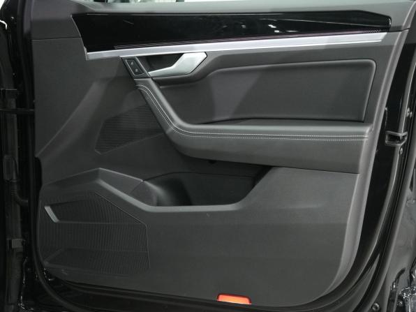 Volkswagen Touareg III с пробегом 2022 года, цена 8 840 000 рублей, 28700 км, внедорожник, Автокод Объявления
