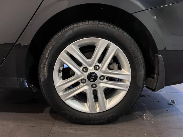 Kia Ceed III с пробегом 2021 года, цена 2 140 000 рублей, 93194 км, универсал, Автокод Объявления