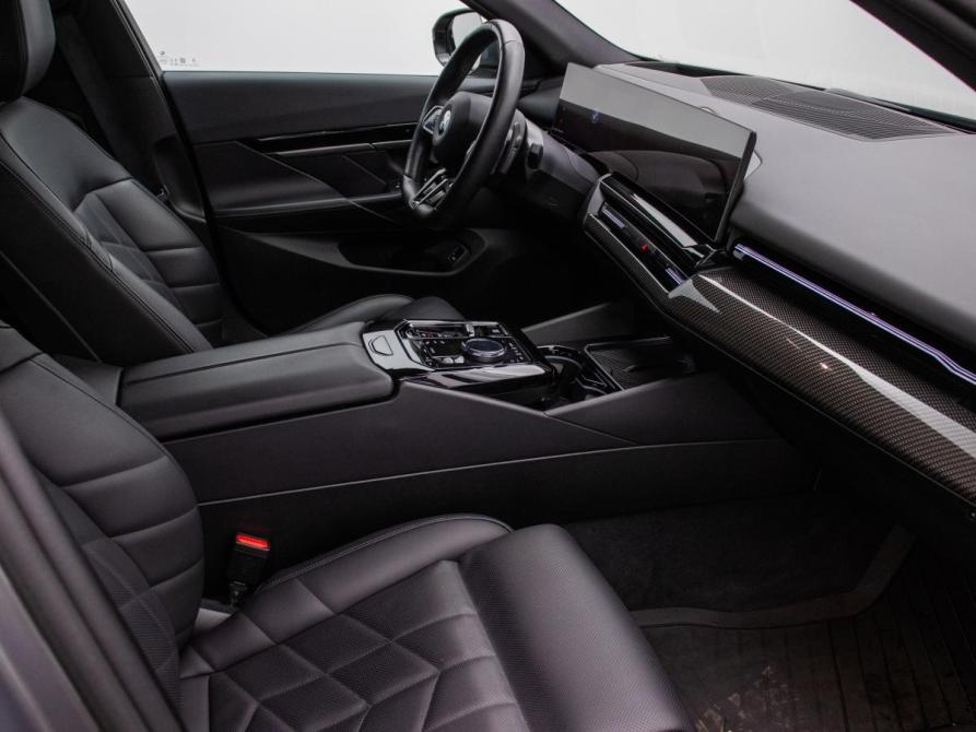 BMW 5 серии VIII (G60/G61/G68) Москва  - изображение 9