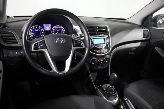 Hyundai Solaris I с пробегом 2014 года, цена 849 000 рублей, 96376 км, седан, Автокод Объявления