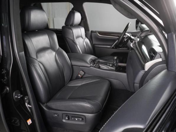 Lexus LX III Рестайлинг 2 с пробегом 2018 года, цена 9 860 000 рублей, 63737 км, внедорожник, Автокод Объявления
