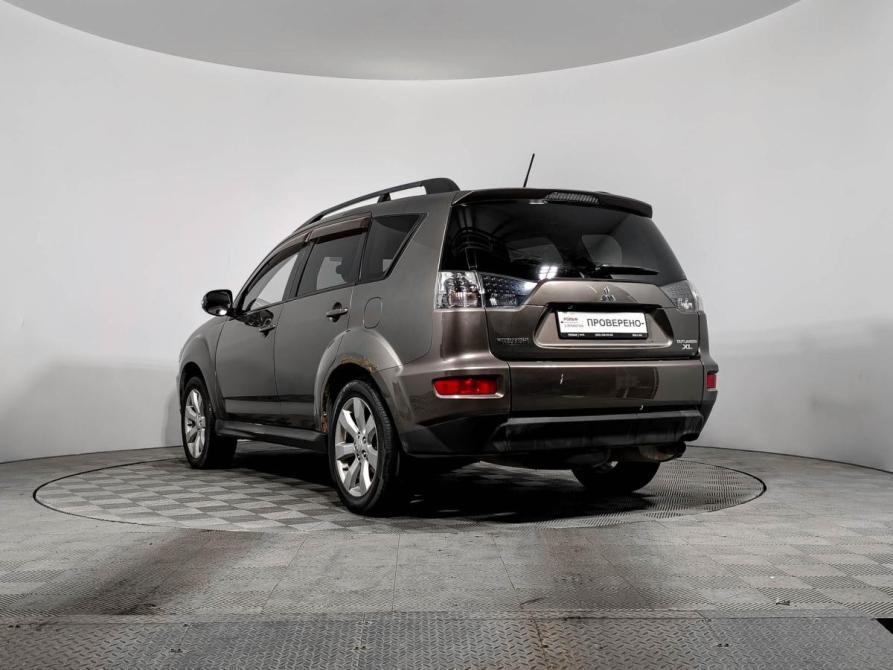 Mitsubishi Outlander II Рестайлинг Санкт-Петербург  - изображение 7