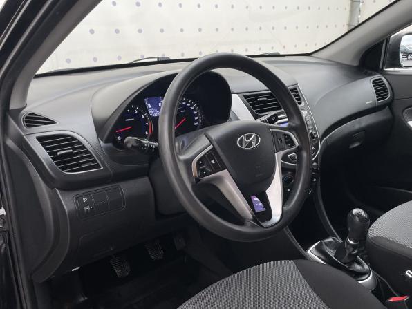 Hyundai Solaris I с пробегом 2013 года, цена 820 000 рублей, 130347 км, седан, Автокод Объявления