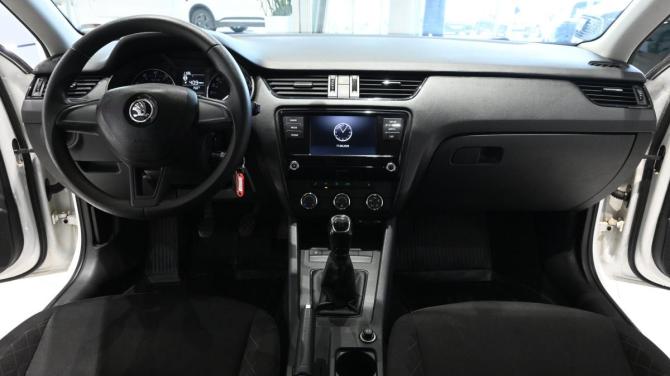Skoda Octavia III (A7) Рестайлинг с пробегом 2017 года, цена 1 495 000 рублей, 128961 км, лифтбек, Автокод Объявления