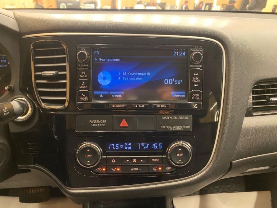 Mitsubishi Outlander III Рестайлинг 2 Санкт-Петербург  - изображение 15
