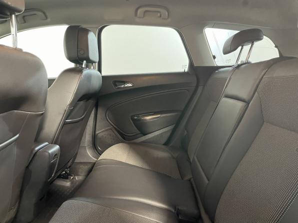 Opel Astra J с пробегом 2012 года, цена 699 900 рублей, 207367 км, универсал, Автокод Объявления