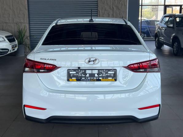 Hyundai Solaris II с пробегом 2017 года, цена 895 000 рублей, 236000 км, седан, Автокод Объявления