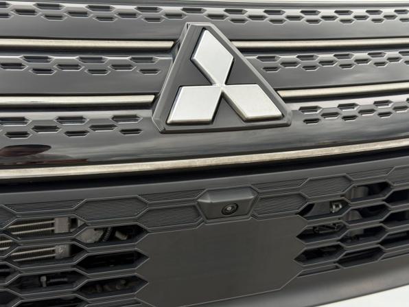 Mitsubishi Outlander IV с пробегом 2023 года, цена 3 850 000 рублей, 30 км, внедорожник, Автокод Объявления
