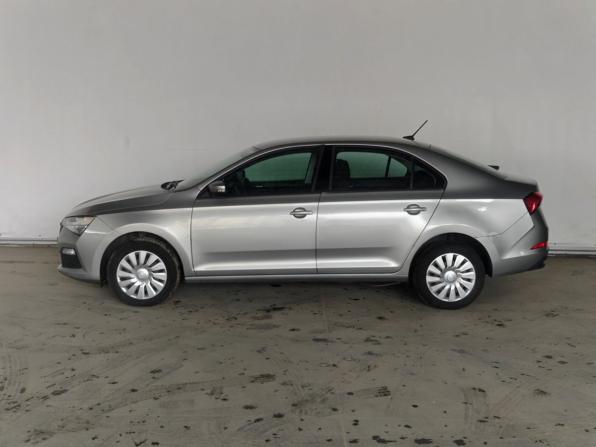 Skoda Rapid II с пробегом 2022 года, цена 1 400 000 рублей, 151000 км, лифтбек, Автокод Объявления