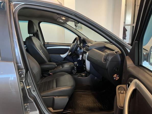 Nissan Terrano III (D10) с пробегом 2017 года, цена 1 350 000 рублей, 195465 км, внедорожник, Автокод Объявления