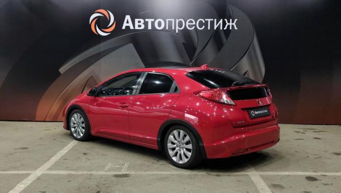 Honda Civic IX с пробегом 2012 года, цена 1 295 000 рублей, 132521 км, хэтчбек, Автокод Объявления