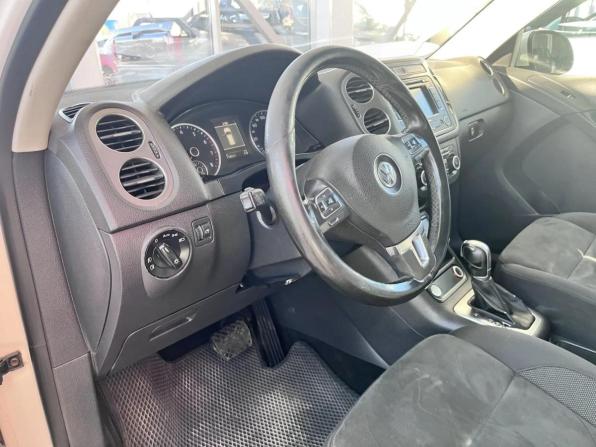 Volkswagen Tiguan I Рестайлинг с пробегом 2012 года, цена 1 279 000 рублей, 174000 км, внедорожник, Автокод Объявления