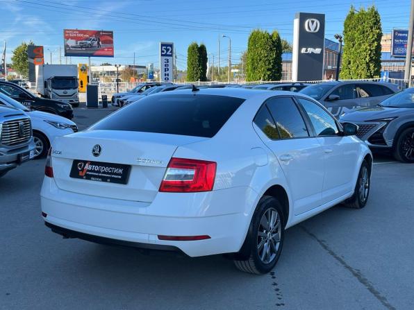 Skoda Octavia III (A7) Рестайлинг с пробегом 2017 года, цена 1 130 000 рублей, 181780 км, лифтбек, Автокод Объявления