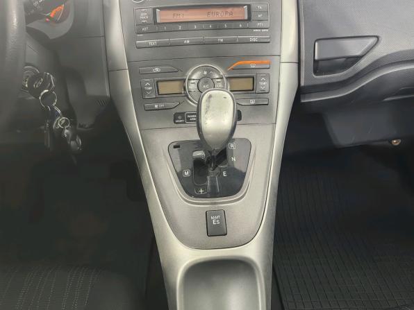 Toyota Auris I с пробегом 2007 года, цена 589 000 рублей, 134825 км, хэтчбек, Автокод Объявления