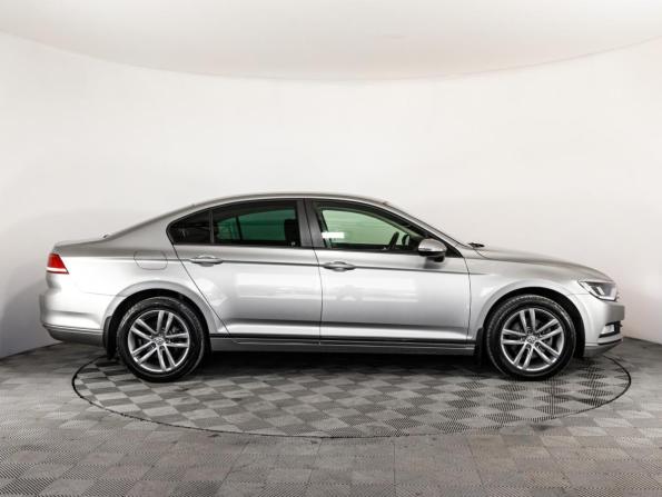 Volkswagen Passat B8 с пробегом 2016 года, цена 1 599 000 рублей, 173105 км, седан, Автокод Объявления