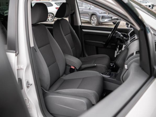 Volkswagen Touran I Рестайлинг 2 с пробегом 2011 года, цена 949 000 рублей, 224025 км, компактвэн, Автокод Объявления