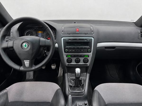 Skoda Octavia RS II с пробегом 2007 года, цена 949 500 рублей, 201193 км, хэтчбек, Автокод Объявления