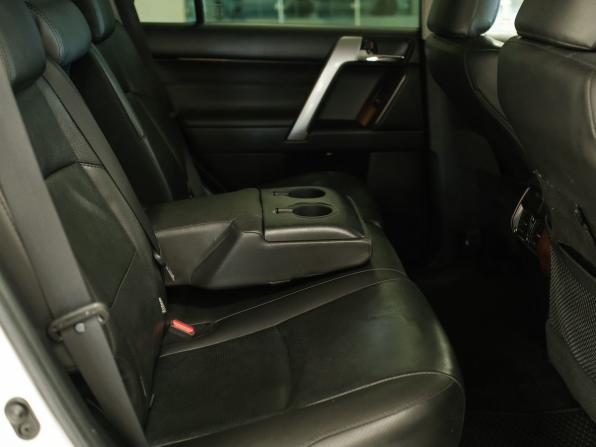 Toyota Land Cruiser Prado 150 Series Рестайлинг 1 с пробегом 2014 года, цена 3 103 000 рублей, 244132 км, внедорожник, Автокод Объявления