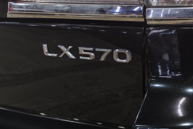 Lexus LX III Рестайлинг с пробегом 2013 года, цена 4 419 000 рублей, 283000 км, внедорожник, Автокод Объявления