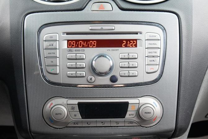 Ford Focus II Рестайлинг с пробегом 2010 года, цена 579 000 рублей, 196000 км, хэтчбек, Автокод Объявления