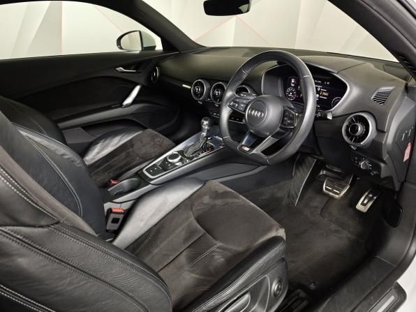 Audi TT III (8S) с пробегом 2017 года, цена 2 495 000 рублей, 80021 км, купе, Автокод Объявления