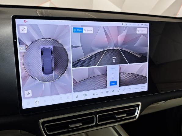 Li Auto (Lixiang) L7 I Рестайлинг с пробегом 2024 года, цена 6 995 000 рублей, 16564 км, внедорожник, Автокод Объявления