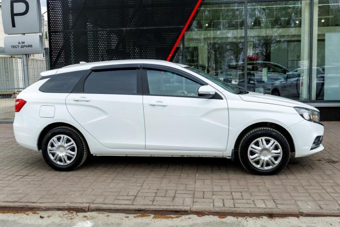 Lada (ВАЗ) Vesta I с пробегом 2022 года, цена 1 206 000 рублей, 42000 км, универсал, Автокод Объявления