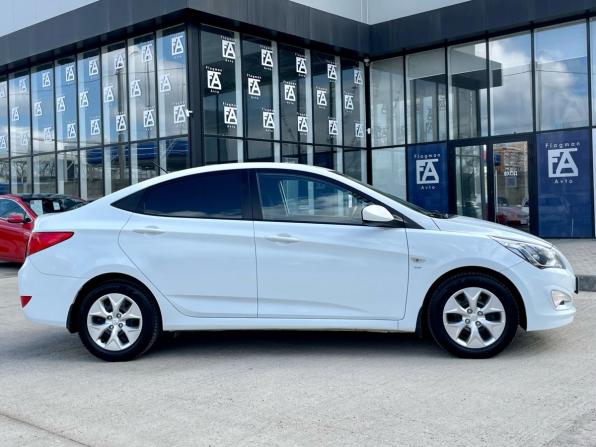 Hyundai Solaris I Рестайлинг с пробегом 2016 года, цена 1 160 000 рублей, 159000 км, седан, Автокод Объявления