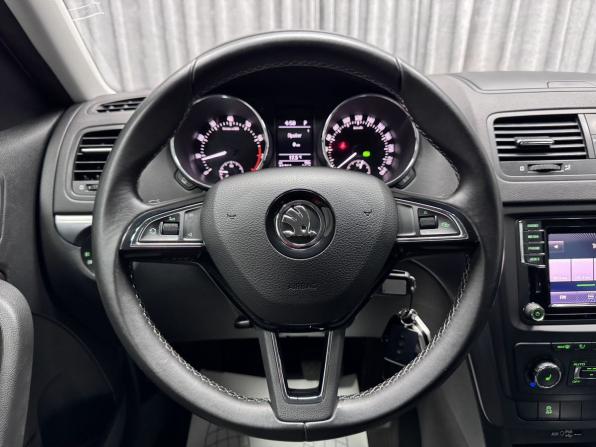 Skoda Yeti I Рестайлинг с пробегом 2015 года, цена 1 470 000 рублей, 71761 км, внедорожник, Автокод Объявления