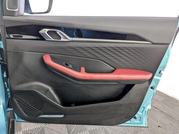 Geely Coolray I Рестайлинг с пробегом 2024 года, цена 2 299 000 рублей, 15151 км, внедорожник, Автокод Объявления