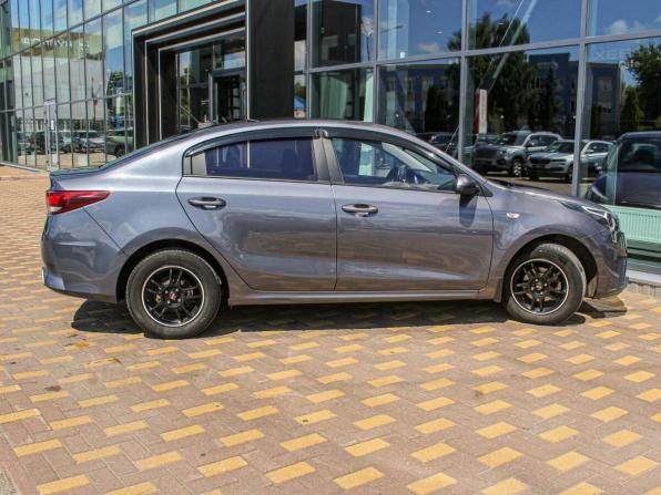 Kia Rio IV Рестайлинг с пробегом 2021 года, цена 1 620 000 рублей, 70850 км, седан, Автокод Объявления