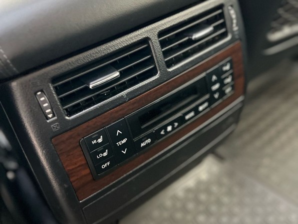 Toyota Land Cruiser 200 Series Рестайлинг 2 с пробегом 2015 года, цена 6 750 000 рублей, 89726 км, внедорожник, Автокод Объявления