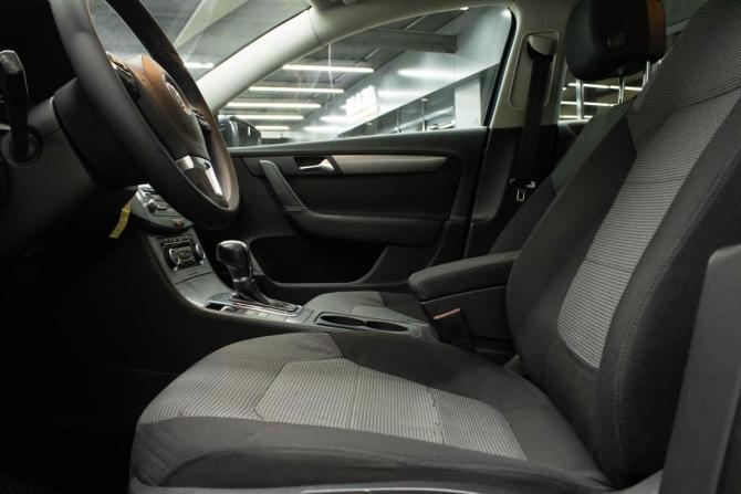 Volkswagen Passat B7 с пробегом 2011 года, цена 1 199 000 рублей, 172354 км, седан, Автокод Объявления