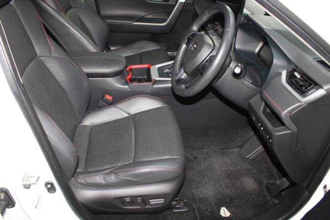 Toyota RAV4 V (XA50) с пробегом 2023 года, цена 4 300 000 рублей, 67800 км, внедорожник, Автокод Объявления