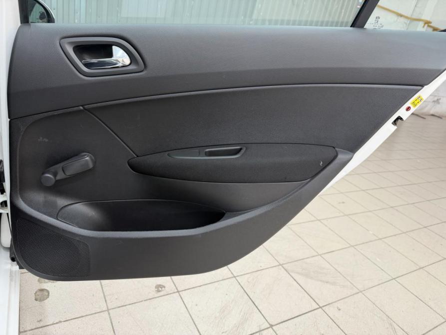 Peugeot 408 I Магнитогорск  - изображение 16