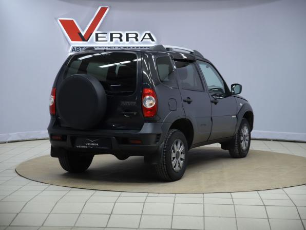 Chevrolet Niva I Рестайлинг с пробегом 2017 года, цена 690 000 рублей, 69943 км, внедорожник, Автокод Объявления