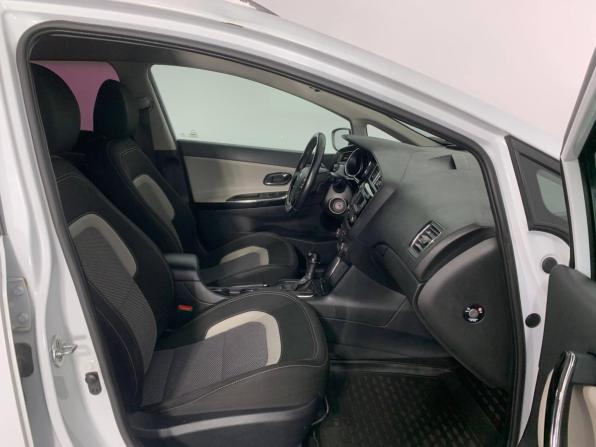 Kia Ceed II с пробегом 2014 года, цена 1 264 000 рублей, 92108 км, универсал, Автокод Объявления