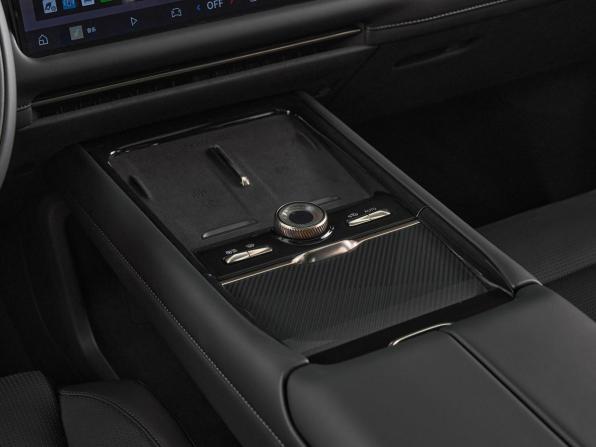 Lynk &amp; Co 900 с пробегом 2025 года, цена 7 769 000 рублей, 60 км, внедорожник, Автокод Объявления