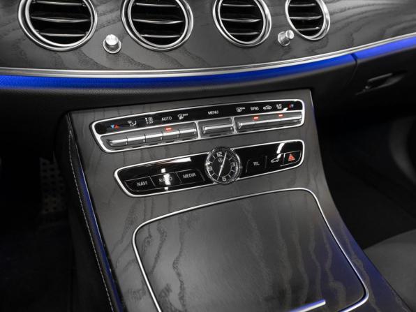 Mercedes-Benz E-Класс V (W213 S213 C238) с пробегом 2019 года, цена 4 200 000 рублей, 56065 км, седан, Автокод Объявления