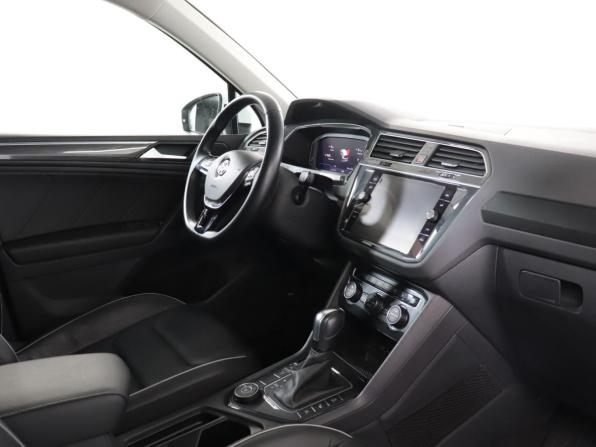 Volkswagen Tiguan II с пробегом 2020 года, цена 3 349 000 рублей, 72455 км, внедорожник, Автокод Объявления