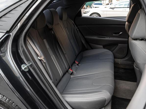 Hyundai Elantra VII (CN7) с пробегом 2022 года, цена 2 098 000 рублей, 91443 км, седан, Автокод Объявления