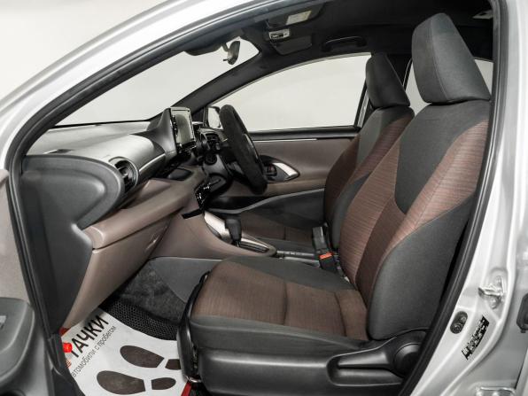 Toyota Yaris III Рестайлинг 2 с пробегом 2020 года, цена 1 475 000 рублей, 60139 км, хэтчбек, Автокод Объявления