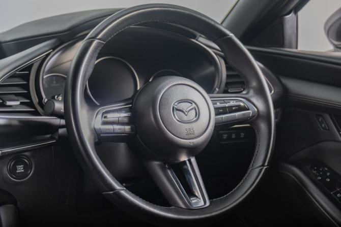 Mazda 3 IV (BP) с пробегом 2022 года, цена 2 249 000 рублей, 23800 км, хэтчбек, Автокод Объявления