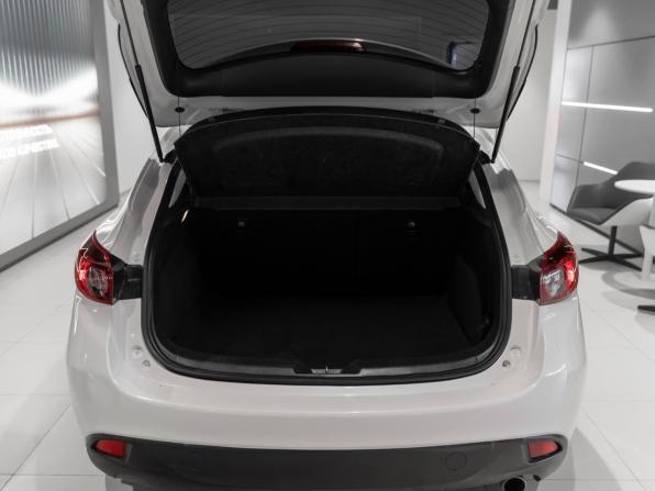 Mazda 3 III (BM) с пробегом 2014 года, цена 1 090 000 рублей, 180061 км, хэтчбек, Автокод Объявления