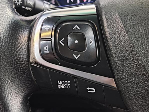 Toyota Camry VII (XV50) Рестайлинг с пробегом 2016 года, цена 1 750 000 рублей, 315874 км, седан, Автокод Объявления