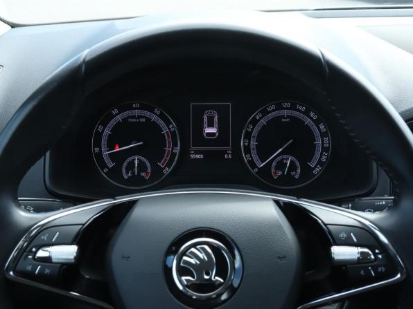 Skoda Karoq I с пробегом 2022 года, цена 2 250 000 рублей, 55000 км, внедорожник, Автокод Объявления