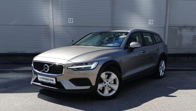 Volvo V60 Cross Country II с пробегом 2020 года, цена 3 849 000 рублей, 50745 км, универсал, Автокод Объявления