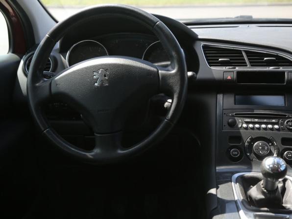 Peugeot 3008 I с пробегом 2012 года, цена 641 000 рублей, 128900 км, внедорожник, Автокод Объявления